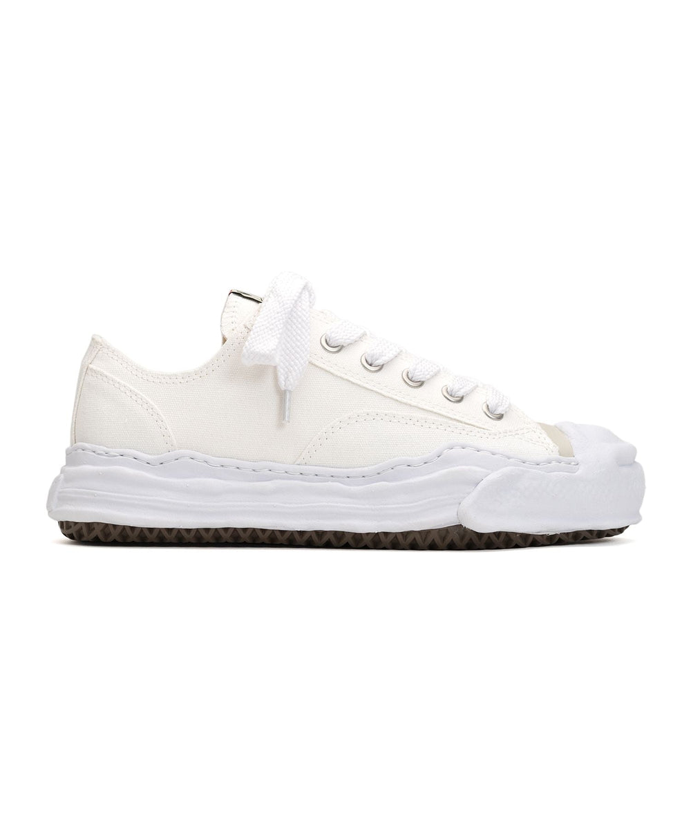 "Aeson Low Top" Sneaker